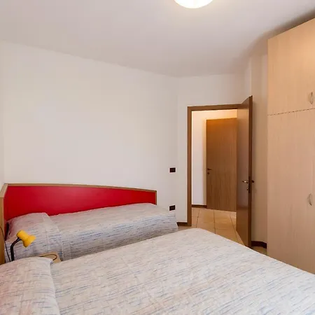 Robinia/Pinetine Lido Altanea Apartment Caorle Exterior photo