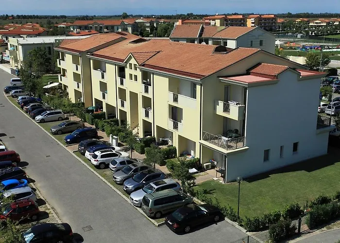 Robinia/Pinetine Lido Altanea